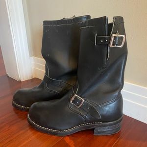 Chippewa Men’s steel toe boots